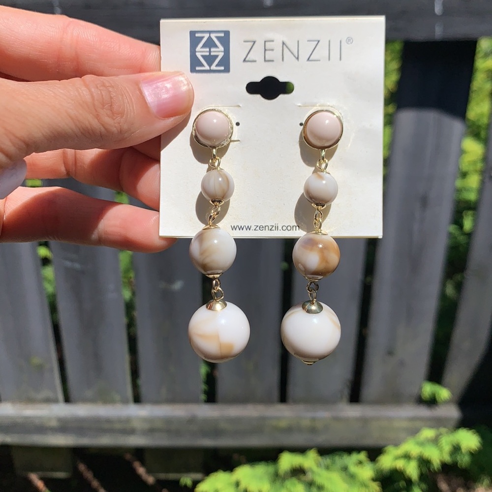 NWT. Zenzii dangling Pearl Earrings. - Picture 3 of 5